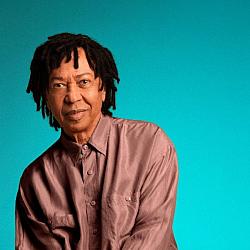 Djavan anuncia turnê de 50 anos de carreira; veja datas e cidades