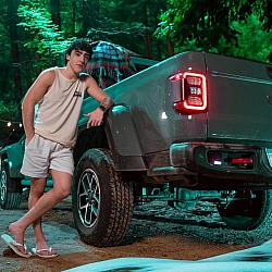 Enzo Rabelo lança single romântico intitulado-  Depois do Furacão