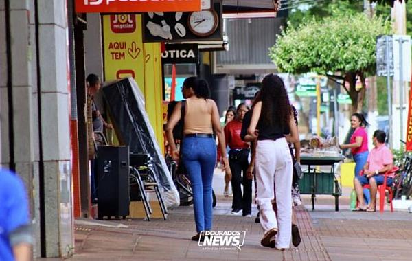 Dourados volta a gerar novos empregos, maioria ocupados por mulheres com ensino médio