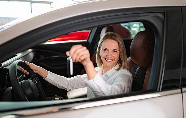 Vendas de veículos recuam em janeiro, mas mercado total registra alta no início do ano