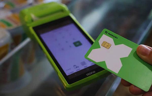 Novas regras do vale-alimentação e refeição entram em vigor e mudam taxas e prazos no PAT