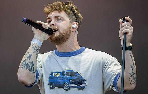 Alex Warren lidera as paradas no Brasil em 2026 com o hit - Ordinary