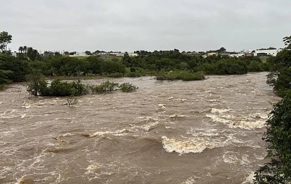 Chuvas intensas provocam alagamentos e levam Costa Rica a decretar calamidade pública