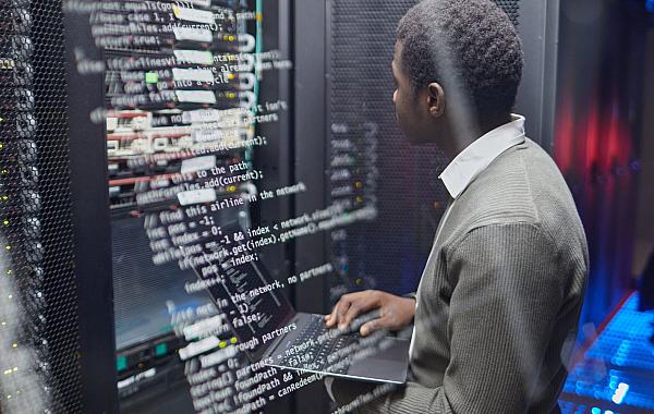 IA muda de fase: empresas agora focam em respostas rápidas com a chamada inferência