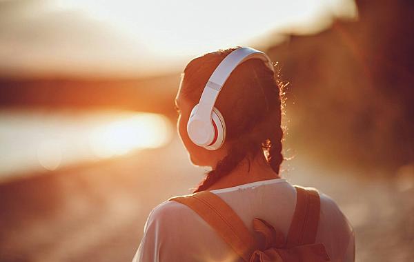 Mercado fonográfico cresce 14% no Brasil e alcança quase R$ 4 bilhões em 2025