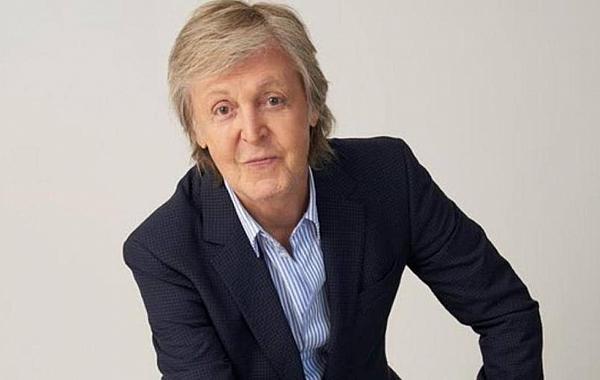 Paul McCartney lança single e anuncia novo álbum inédito para maio
