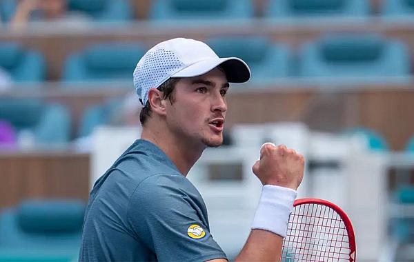 Fonseca vence mais uma e terá número 6 pela frente no ATP de Munique