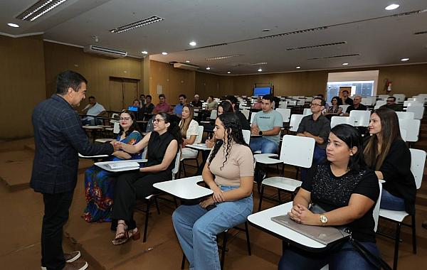 Saúde ganha reforço com novos médicos e profissionais em Dourados 