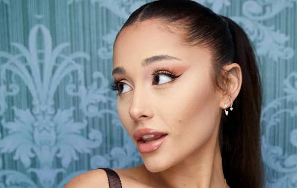 Ariana Grande anuncia álbum “Petal” e inicia nova fase na carreira com lançamento em julho