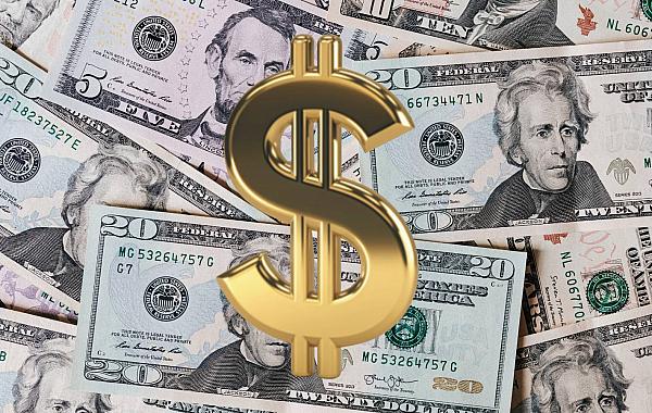 Dólar cai abaixo de R$ 4,90 e bolsa brasileira fecha em alta