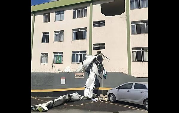 Queda de avião em Belo Horizonte deixa dois mortos e três feridos graves
