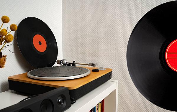 Vinil ressurge e conquista público mesmo na era do streaming