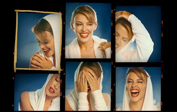 Kylie Minogue emociona fãs com música inédita lançada junto de novo documentário