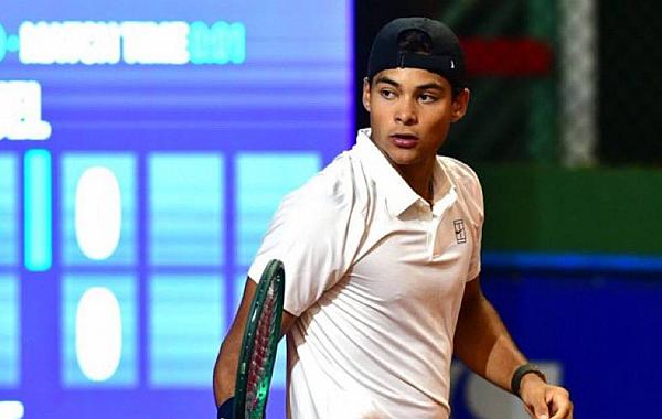 Brasileiros avançam e fazem campanha de destaque no juvenil de Roland Garros