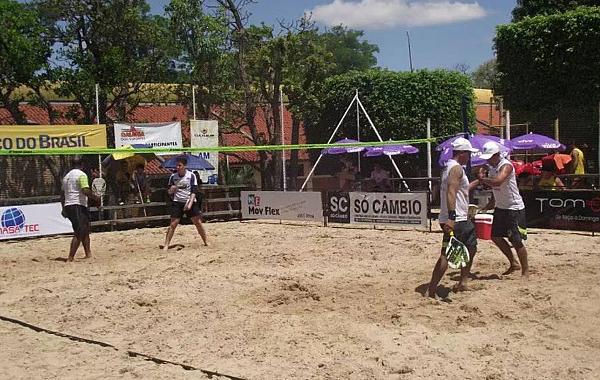 Torneio de beach tennis terá Jogo das Lendas com primeiros campeões do Estado
