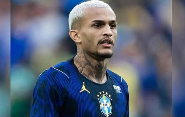 Wesley é cortado da Seleção Brasileira por lesão em amistoso