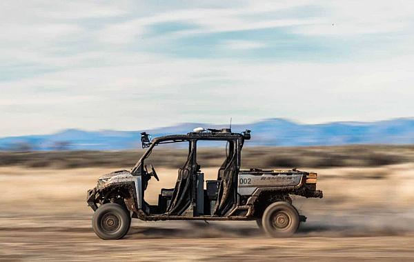 Carros autônomos dos EUA são testados em combate na Ucrânia e mudam estratégia de guerra