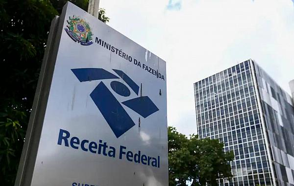 Receita libera consulta a lote especial de cashback do IR nesta quarta-feira 