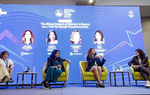 Congresso de futebol nos Estados Unidos debate Copa Feminina de 2027