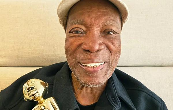 Milton Nascimento é internado com pneumonia e apresenta boa evolução