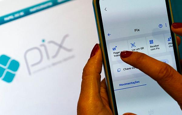FMI destaca avanço do Pix e pede mais autonomia para o Banco Central