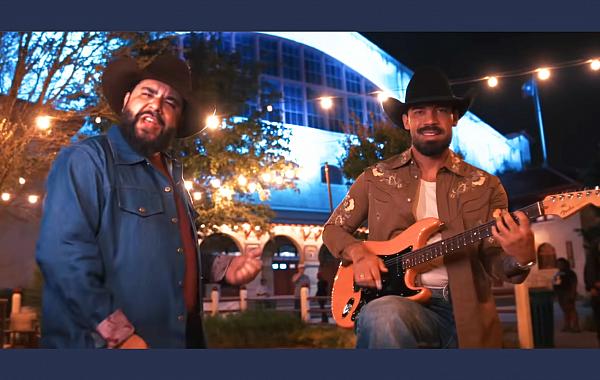 A música Lobo da Estrada reforça nova fase de Léo & Raphael com influências do country