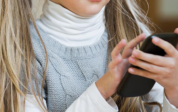 Lei que aumenta punição a crimes digitais contra crianças é sancionada