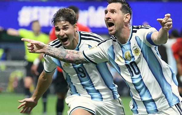 Messi encerra ciclo e anuncia aposentadoria da seleção Argentina