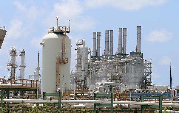 EUA ampliam influência sobre petróleo da Venezuela