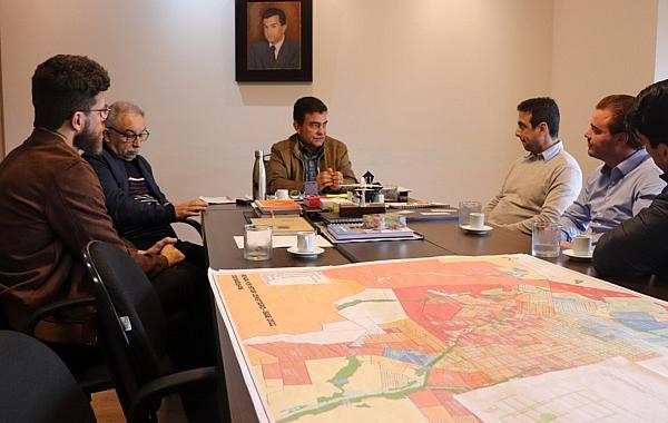 Prefeito recebe investidores que anunciam terminal de combustíveis em Dourados