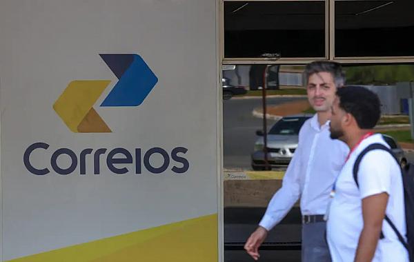 TST suspende julgamento de dissídio da greve dos Correios