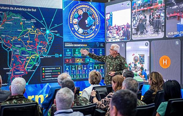 Exército simula defesa cibernética no Brasil às vésperas da eleição