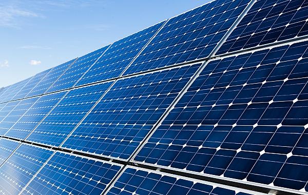 Nova geração de painéis solares aumenta produção de energia em até 25%