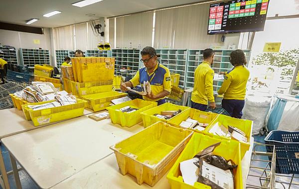 AliExpress e Correios firmam acordo para acelerar entregas no Brasil