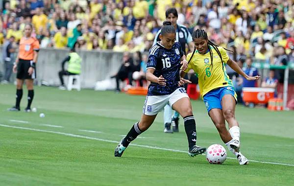 Seleção Feminina volta a encarar a Argentina na Arena Pernambuco nesta terça-feira 