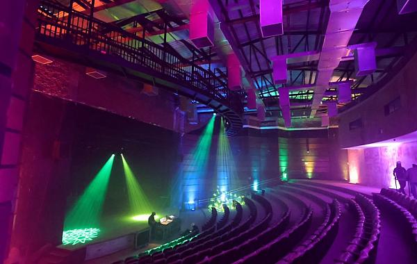 Prefeitura ultrapassa 70% de execução da reforma e revitalização do Teatro Municipal