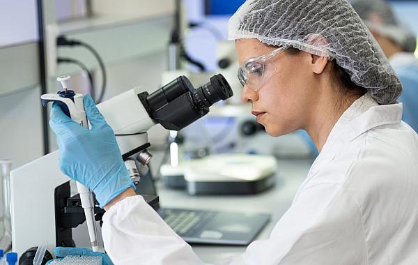 BNDES libera R$ 298 milhões para desenvolver novos medicamentos no Brasil