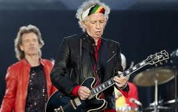 Keith Richards, dos Rolling Stones, regrava 